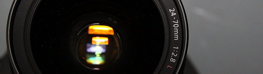 Objective with a focal lenght of 24-70 mm